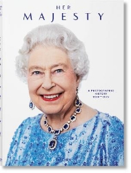 Picture of Her Majesty. A Photographic History 1926-2022